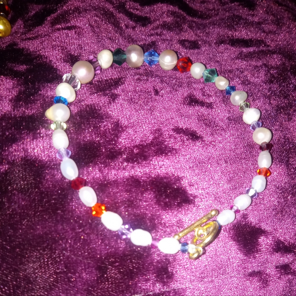 Colorful Pearl and Crystal Bracelet